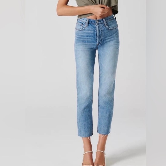 Aritzia Denim Forum The Arlo High Rise Straight Jeans Raw
Hem Cropped Size 30 - Picture 2 of 13
